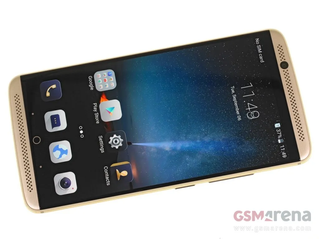 Axon 7 - ZTE smartphone