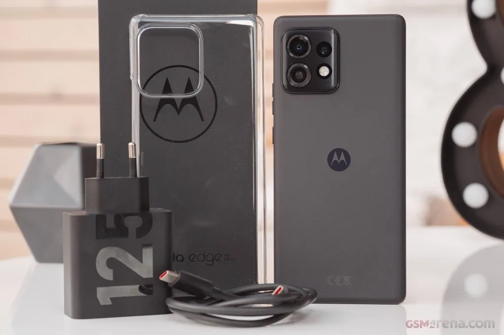 Edge 40 Pro - Motorola smartphone