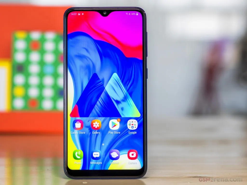 Galaxy M10