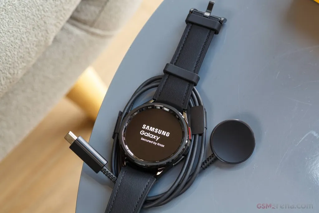Galaxy Watch6 Classic - Samsung smartphone
