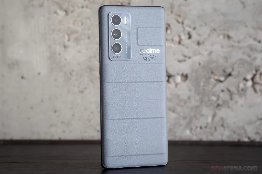 GT Explorer Master - Realme smartphone