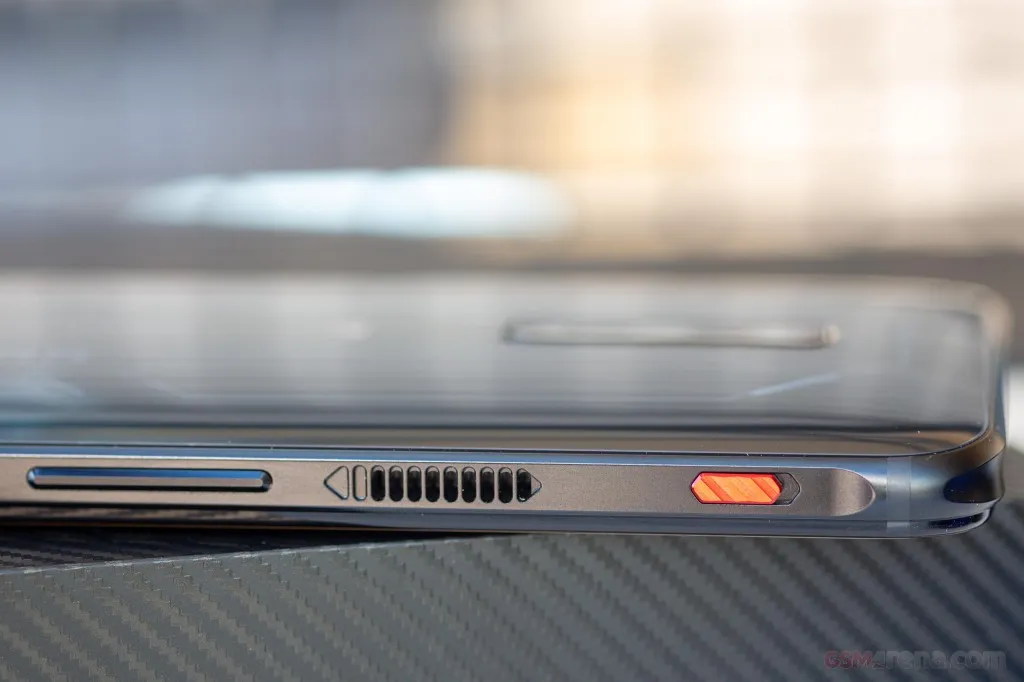 ZTE nubia RedMagic 6s Pro gallery image 4