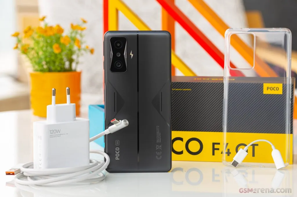 Poco F4 GT