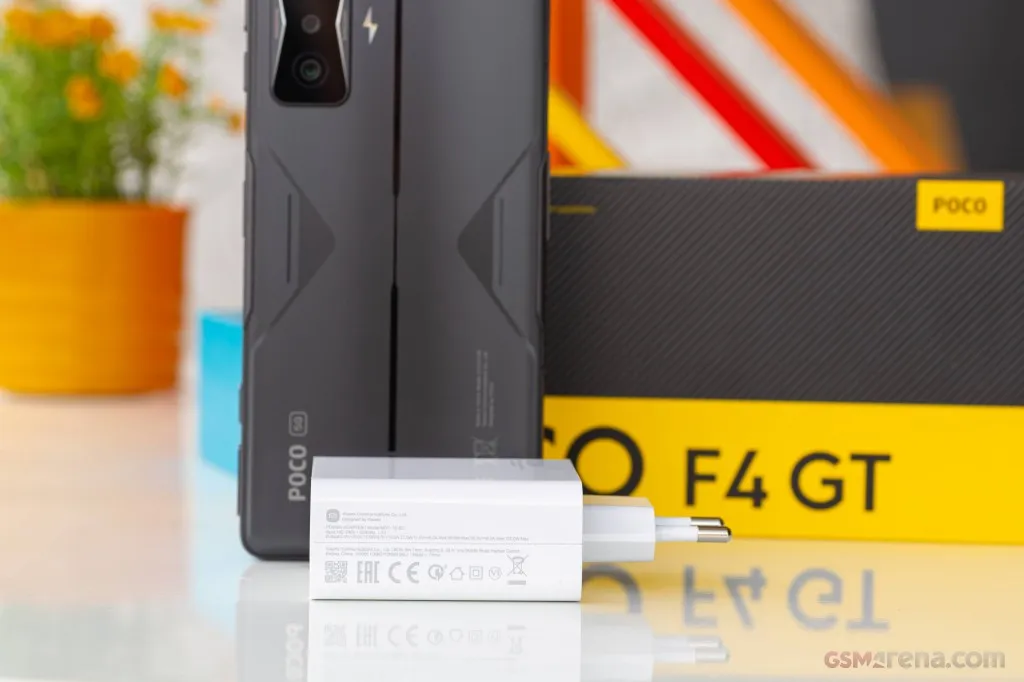 Poco F4 GT