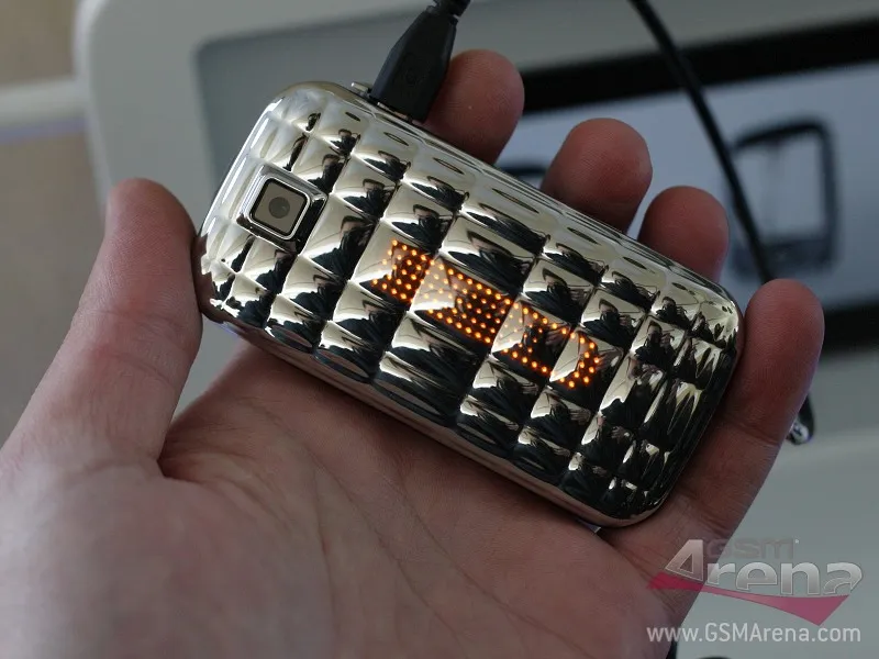S5150 Diva folder - Samsung smartphone