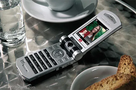 V800