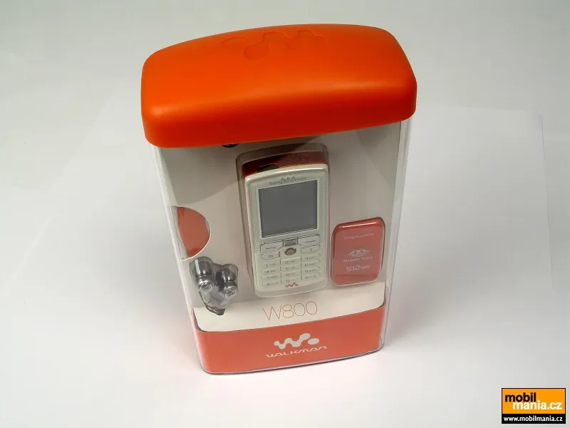 W800