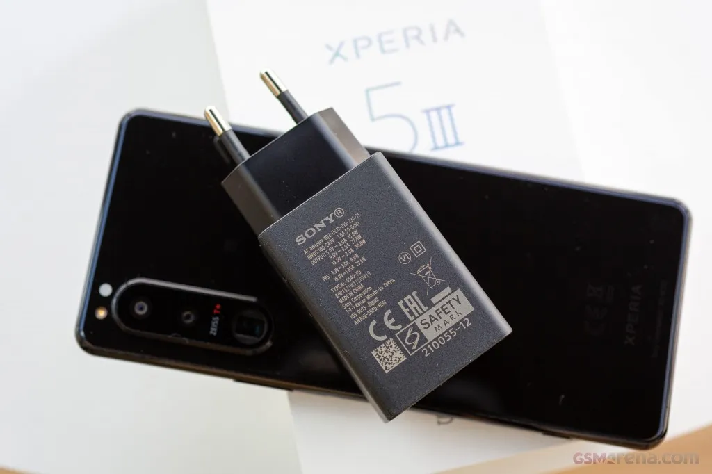 Xperia 5 III