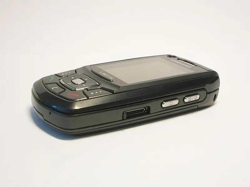 Samsung Z400 - Samsung smartphone