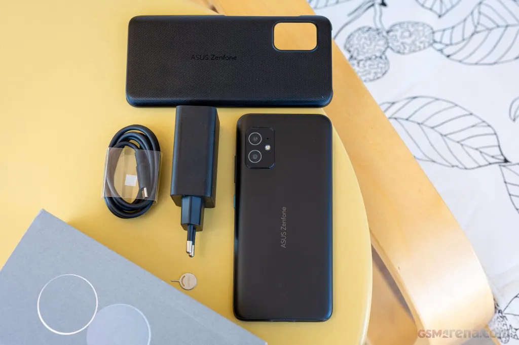 Zenfone 8